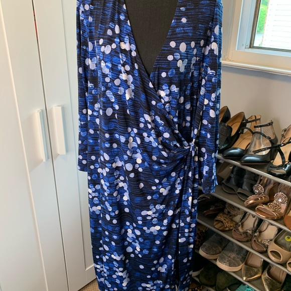 Blue dress - Picture 2 of 3